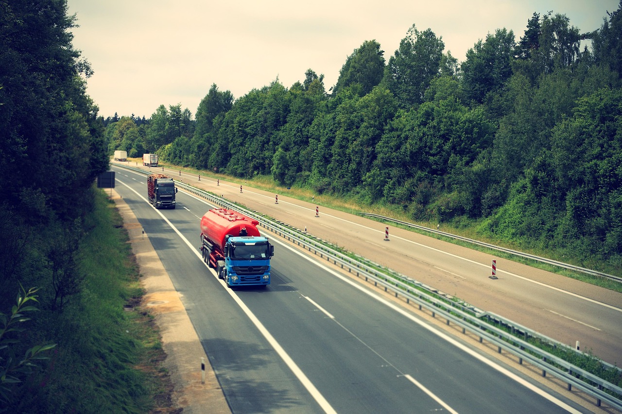 最新款高栏货车，物流新时代的先锋引领者